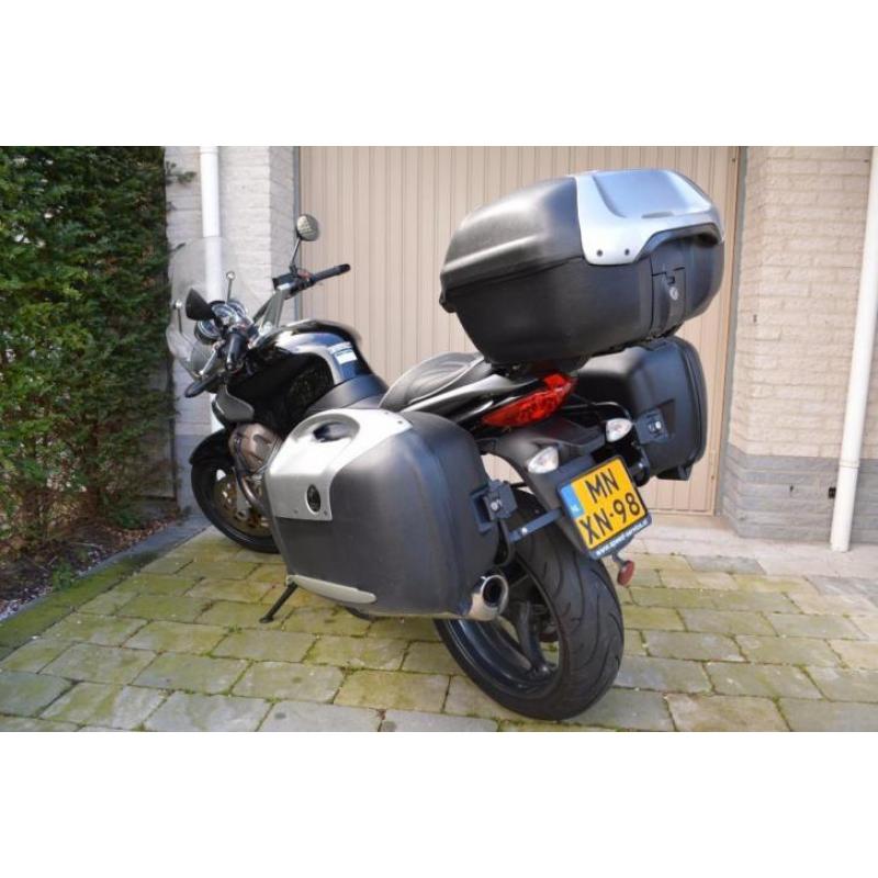 Moto Guzzi Breva 1100 / 3 koffers / Corbin zadel / 1e eigena