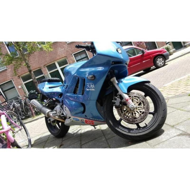 Honda cbr 600 f zeer goedkoop!!!