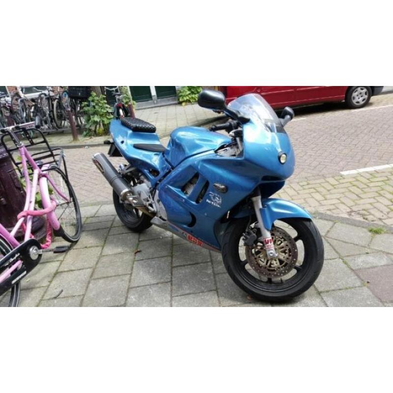 Honda cbr 600 f zeer goedkoop!!!