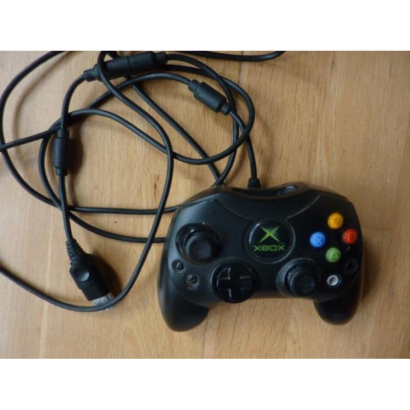 1e X-Box uit 2001