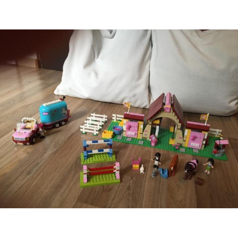 Lego Friends Paardenstal/Manege 3189 + Paardentrailer 3186