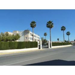 Torrevieja te huur appartement 6 pers. in gesloten complex