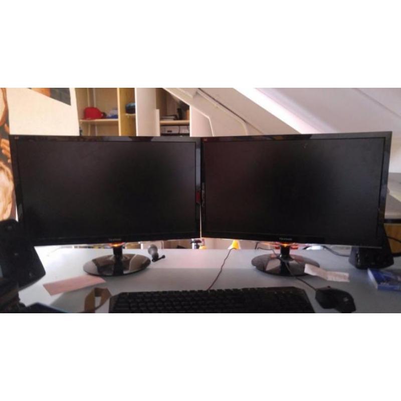 Game PC Set [Monitor-muis-ssd-keyboard-pc]