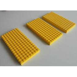 3 gele platen / stenen / onderdelen 8x16 ( le32 )