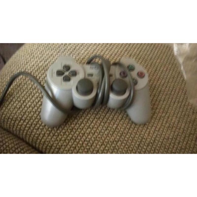 PlayStation 1 inclusief 13 spellen