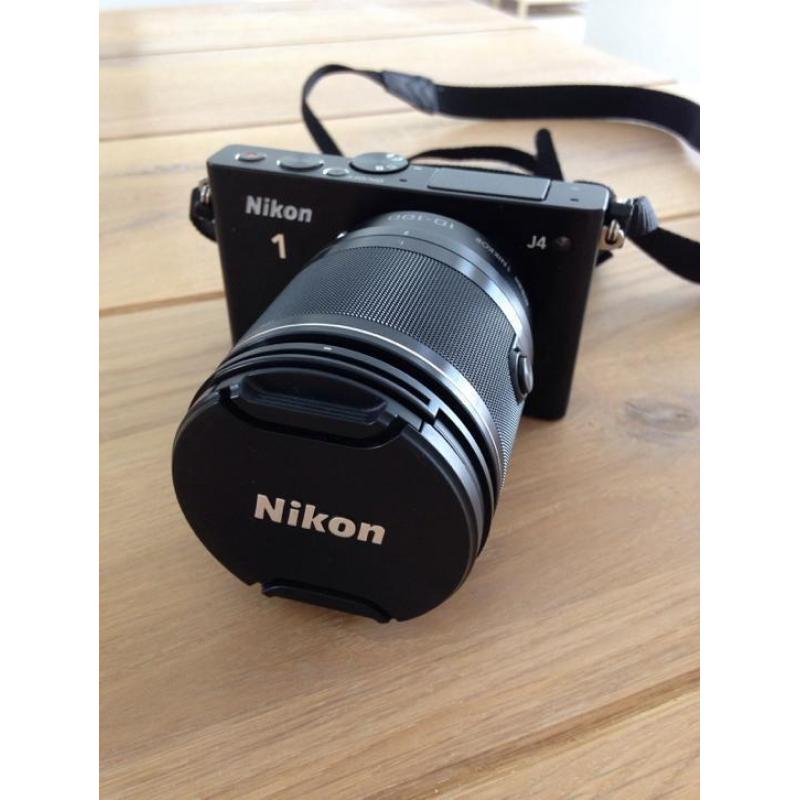 Nikon 1 J4 met Nikkor 10-100mm lens