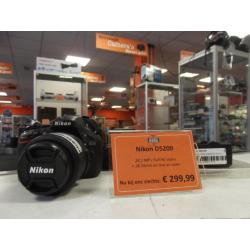 Nikon D5200 spiegelreflex 18-55 kit + lader