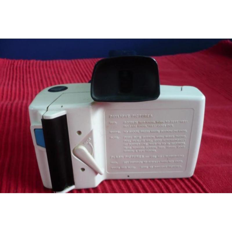 polaroid swinger camera