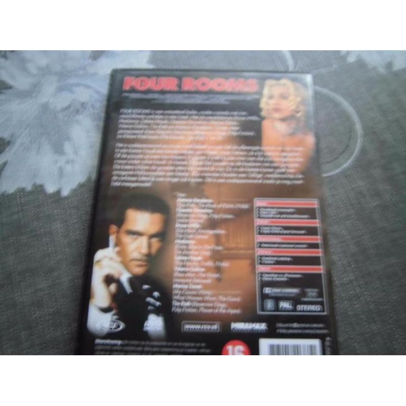 Four Rooms zeer leuke komedie film nieuw dvd