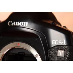 Canon eos 1V body