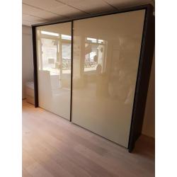 Nolte 2 deurs kast 280 breed van €2495 nu € 995.-