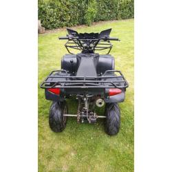 Kleine quad op benzine