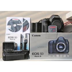 Canon Eos 5D MKIII body + grip, 8706 clicks, geheel compleet