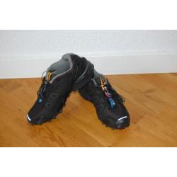 Salomon schoenen maat 41