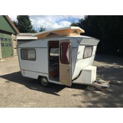 Leuke Otten caravan uit 1976