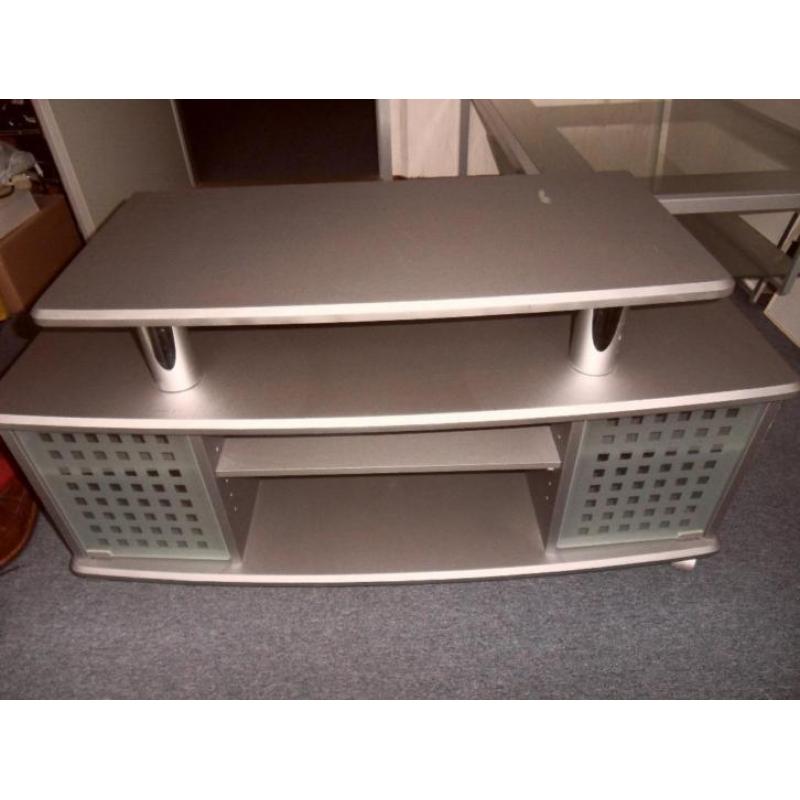 Te koop salontafel en TV meubel