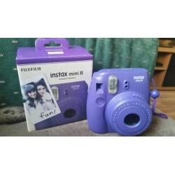 Fujifilm instax mini 8 polaroid camera