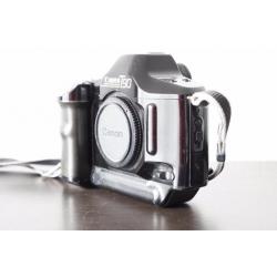 Canon T90 + accessoires