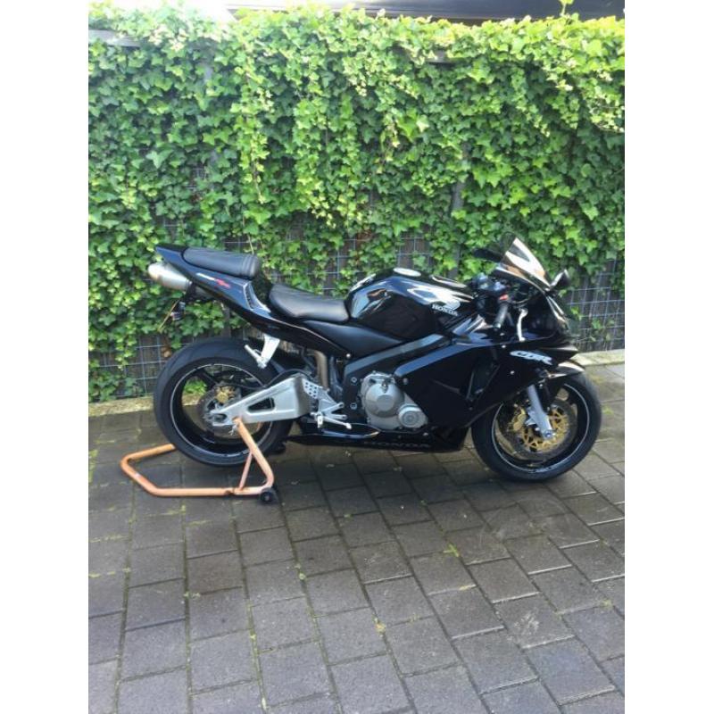 Nette honda cbr 600 rr zwart 2004