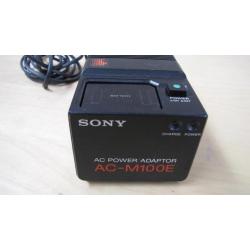 6881 camera batterij oplader sony AC-M100E vp € 15