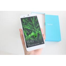 Honor 6 Plus telefoon wit