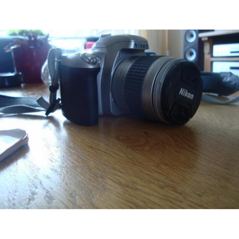 Nikon F55 analoge spiegelreflexcamera