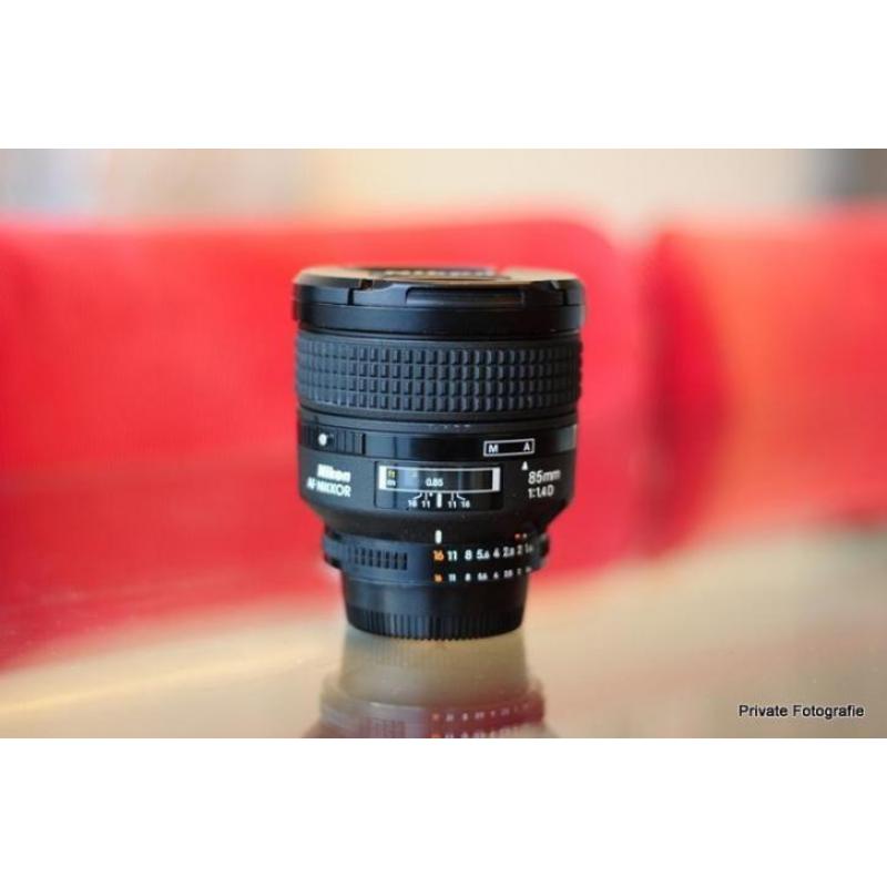 Nikon Nikkor 85mm f/1.4D 85 1.4 portretlens 85 1.4 AF-D