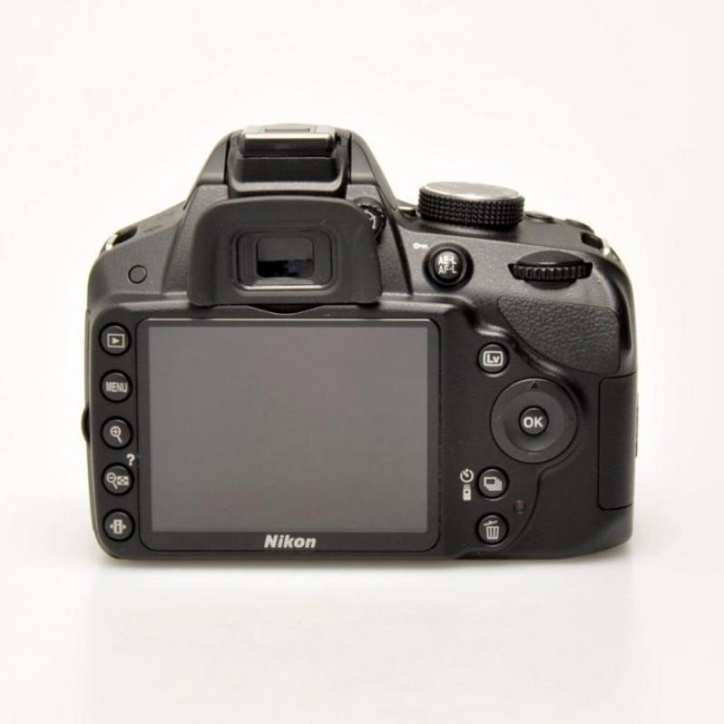 Nikon D3200 Body - Weinig opnames!