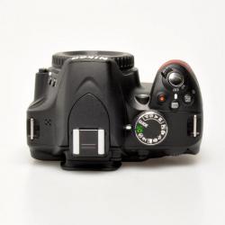 Nikon D3200 Body - Weinig opnames!