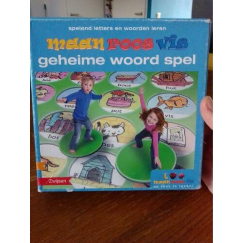 Maan roos vis spel