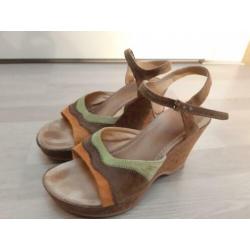 Mooi zomer schoenen (40), made in Brazil, leer