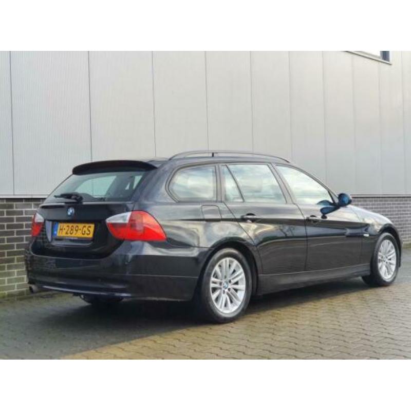 BMW 3-serie Touring 318i | Navigatie | Bluetooth | Trekhaak