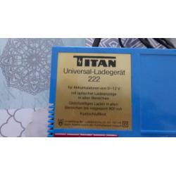 BATTERIJ LADER TITAN 222 0-12 volt