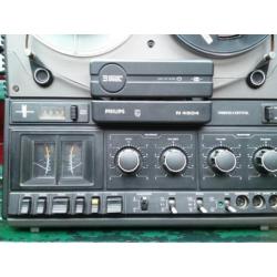 Philips tape deck N4504